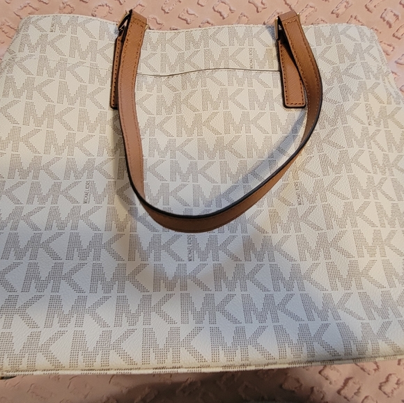 NWT Michael by Michael Khors purse - Picture 2 of 4